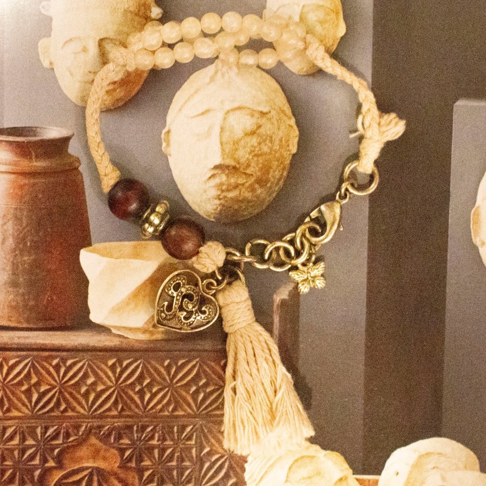 Boutique Natural Rope Bronze Charm Heart Butterfly Bohemian Wood Bead Bracelet - Picture 4 of 12